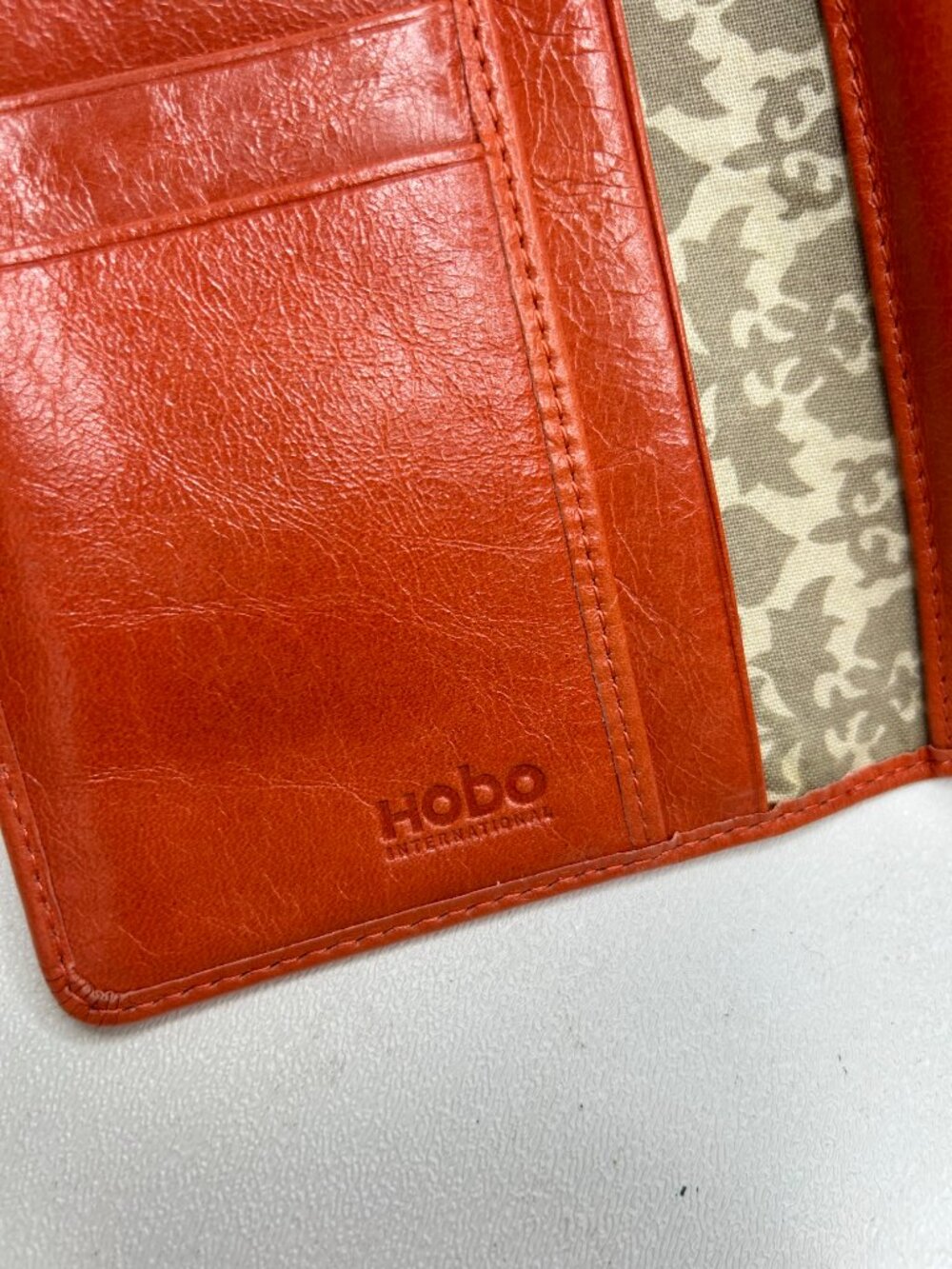 HOBO International SADIE Tangerine Leather TRIFOLD Wallet w/Coin Purse - Picture 8 of 12